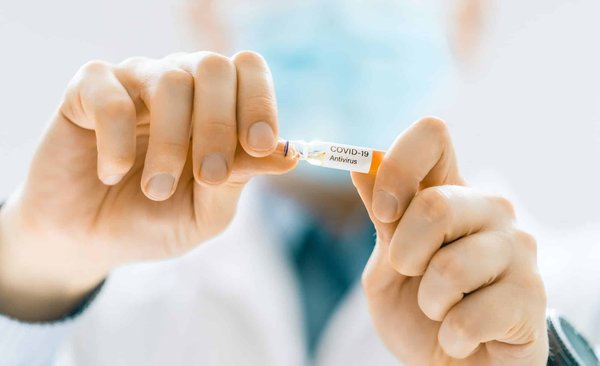 Comment l'exercice physique peut-il réduire le risque de récidive chez les patients guéris du cancer du sein?