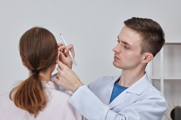 Otoplastie à paris : guide complet pour la chirurgie des oreilles